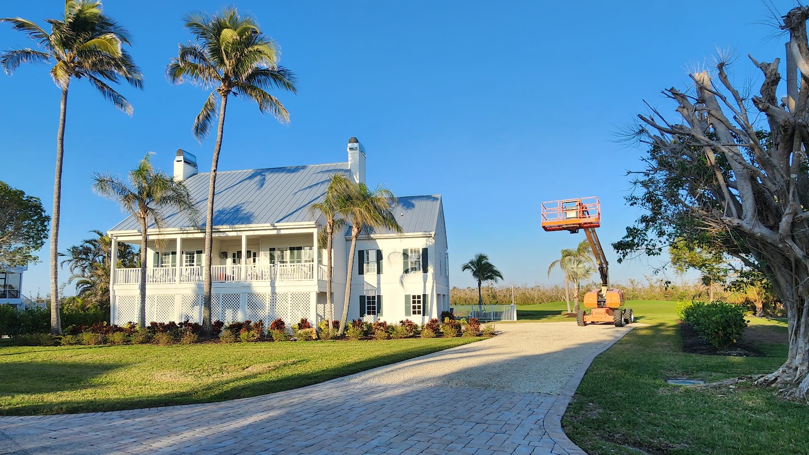 Boom lift and logistics at an Osprey nuisance property (example)